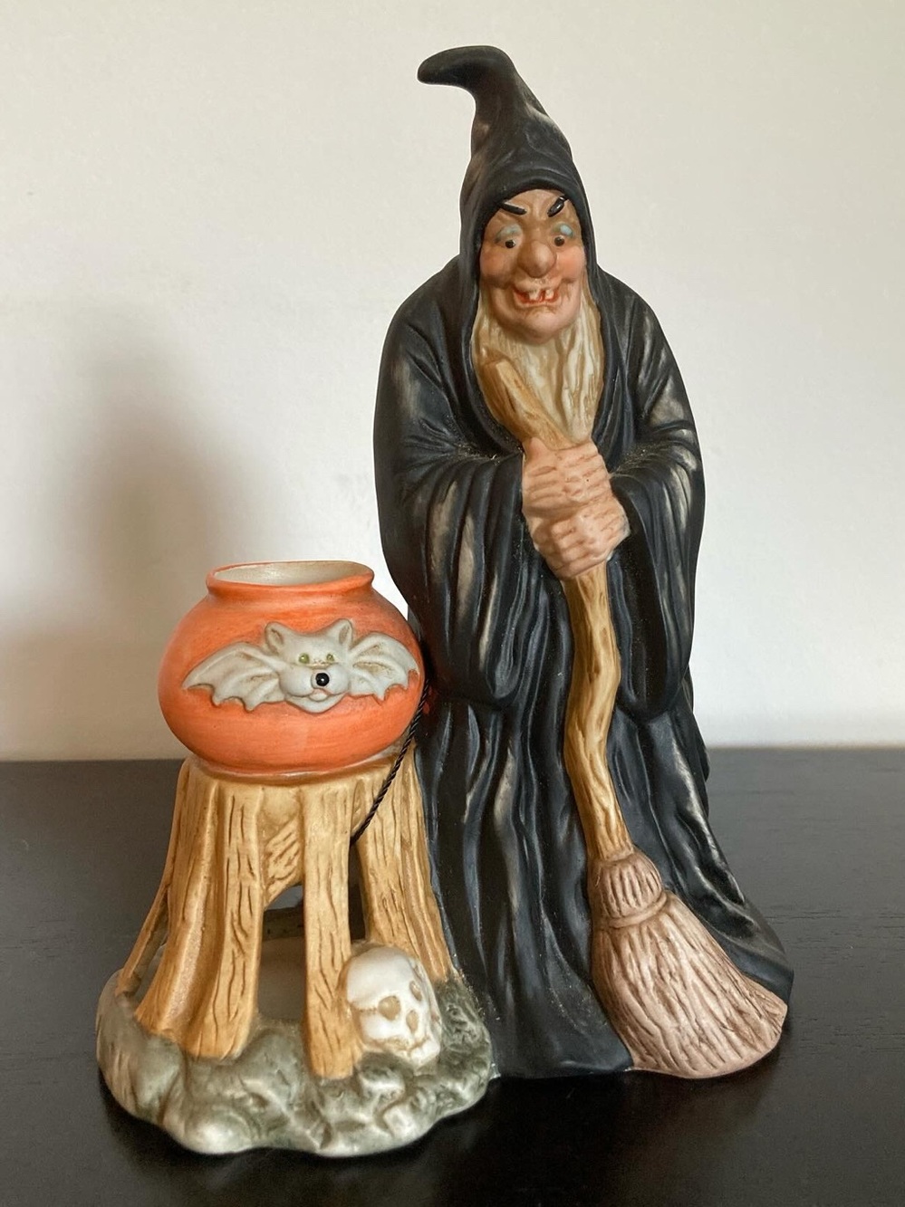 Vintage Berco Halloween Witch Ceramic Tealight Holder Figurine MINT - Picture 2 of 13